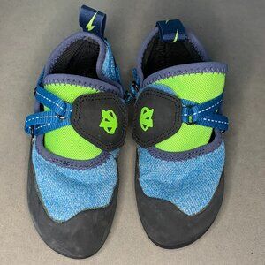Evolv Venga Youth Climbing Shoes | Size US 2 (EU 33) | Kids Climbing Shoes